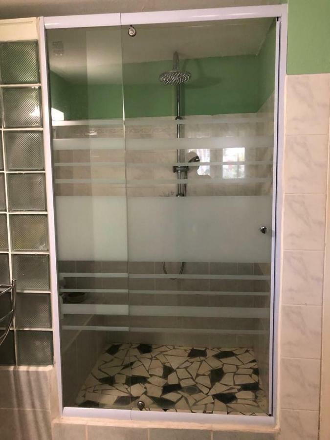 Ferienwohnung La Tourterelle De Neron Le Moule Exterior foto