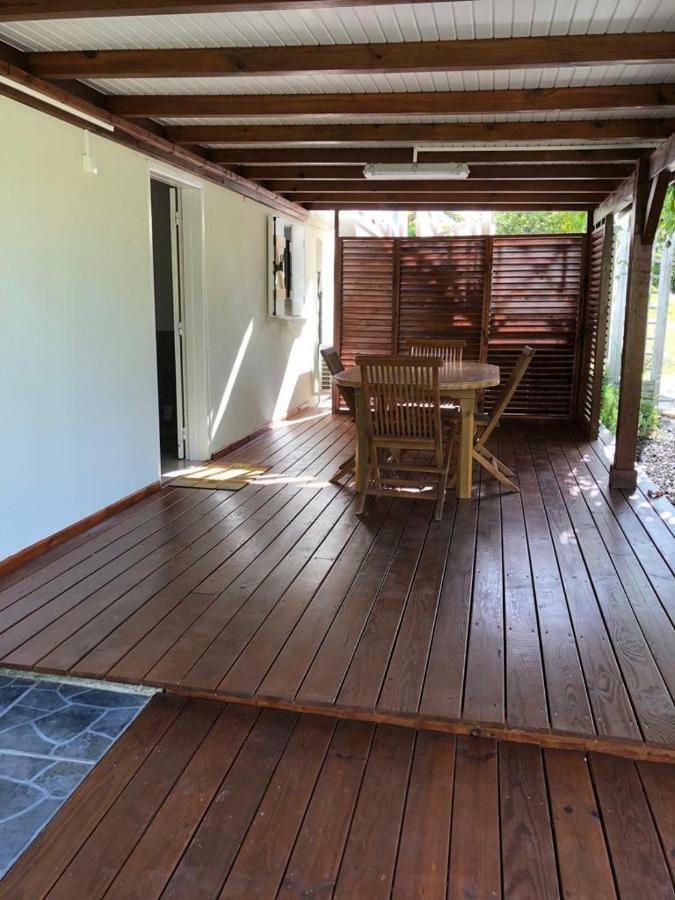 Ferienwohnung La Tourterelle De Neron Le Moule Exterior foto